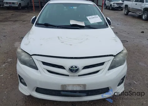 2011 Toyota Corolla S z USA, uszkodzony, nr VIN 2T1BU4EE8BC697290